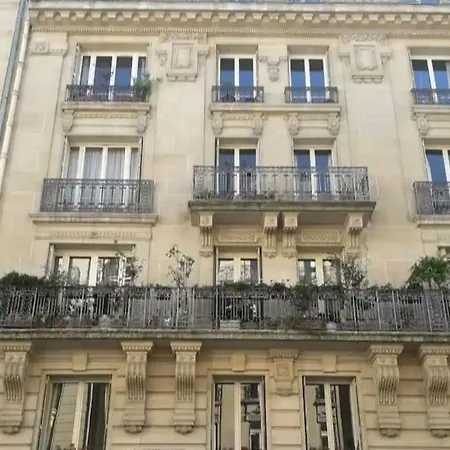 Appartamento Dante Joli Nid Calme Clair Type Cabine Pied Notre Dame Parigi